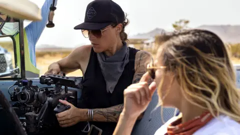 0a3193c0-2027-11f0-8c2e-77498b1ce297 0a3193c0-2027-11f0-8c2e-77498b1ce297 DJI A filmmaker uses a DJI Ronin 4D The camera tech propelling shows like Adolescence The camera tech propelling shows like Adolescence 0a3193c0 2027 11f0 8c2e 77498b1ce297