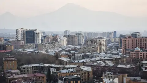 367abbc0-20e8-11f0-9380-95bc141806e6 367abbc0-20e8-11f0-9380-95bc141806e6 Getty Images The skyline of Armenia's capital Yerevan how armenia is trying to build a silicon valley in the caucasus How Armenia is trying to build a Silicon Valley in the Caucasus 367abbc0 20e8 11f0 9380 95bc141806e6