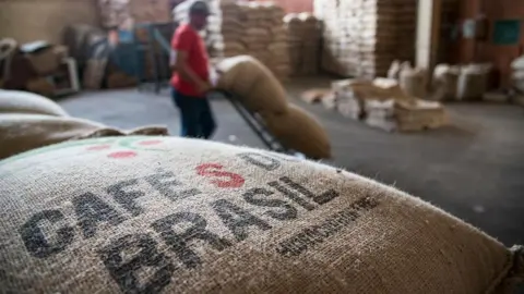64ee9070-203f-11f0-9ca7-e308e1ae9161 64ee9070-203f-11f0-9ca7-e308e1ae9161 Getty Images A man working in a Brazilian coffee bean processing facility could south america benefit from trump's trade tariffs? Could South America benefit from Trump's trade tariffs? 64ee9070 203f 11f0 9ca7 e308e1ae9161