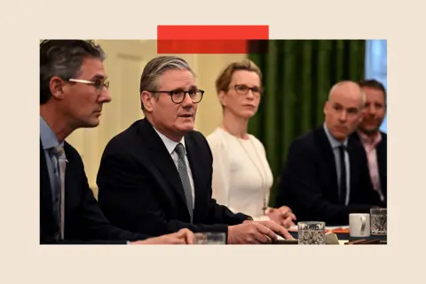 d39d0750-1143-11f0-b234-07dc7691c360 d39d0750-1143-11f0-b234-07dc7691c360 PA Media Prime Minister Sir Keir Starmer chairs a roundtable with business leaders starmer's response to trump tariffs is both to slow down and go faster Starmer's response to Trump tariffs is both to slow down and go faster d39d0750 1143 11f0 b234 07dc7691c360