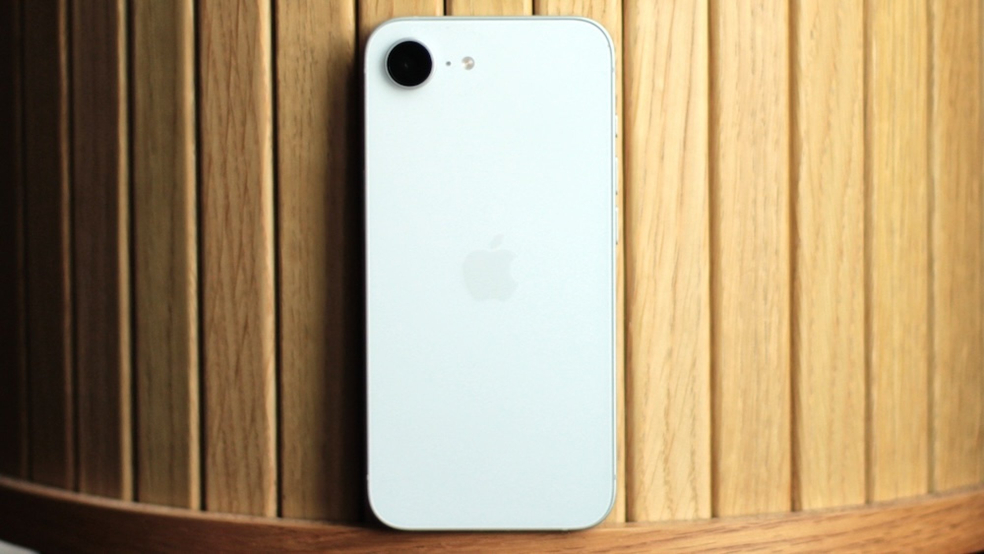 images-4 images-4 iPhone 16e from the rear The battle of the mid-range phones: Google Pixel 9a vs. iPhone 16e The battle of the mid-range phones: Google Pixel 9a vs. iPhone 16e images 4