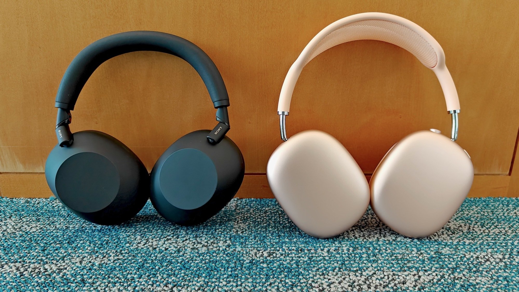 04GkBfaJHkVUjfKbOHLyRl4-8 04GkBfaJHkVUjfKbOHLyRl4-8 sony xm6 headphones next to apple airpods max Apple AirPods Max vs. Sony XM6: Which noise-canceling headphones should you buy? 04GkBfaJHkVUjfKbOHLyRl4 8