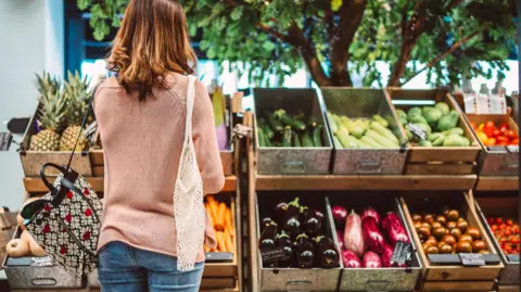 51dd93e0-4d9f-11f0-9180-f1358f138000 51dd93e0-4d9f-11f0-9180-f1358f138000 Getty Images Woman in supermarket 'Dismal' month for supermarkets pushes down retail sales 51dd93e0 4d9f 11f0 9180 f1358f138000