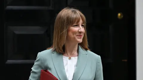 9df6d6b0-46b5-11f0-bd01-6b6b5fa46688 9df6d6b0-46b5-11f0-bd01-6b6b5fa46688 Reuters Rachel Reeves pictured outside 11 Downing Street Key points at a glance from the Spending Review 9df6d6b0 46b5 11f0 bd01 6b6b5fa46688