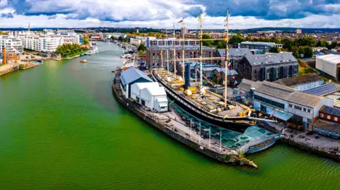 01cb5e90-5818-11f0-8b01-cfb61de133b2 01cb5e90-5818-11f0-8b01-cfb61de133b2 Getty Images The SS Great Britain in dry dock in Bristol. British Bulldogs to mobile phones – your banknote redesign ideas 01cb5e90 5818 11f0 8b01 cfb61de133b2