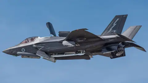 17ccc880-5df6-11f0-870f-597d22515ef1 17ccc880-5df6-11f0-870f-597d22515ef1 Getty Images A Royal Air Force F-35b fighter jet in flight Faisal Islam: We are heading for significant tax rises 17ccc880 5df6 11f0 870f 597d22515ef1