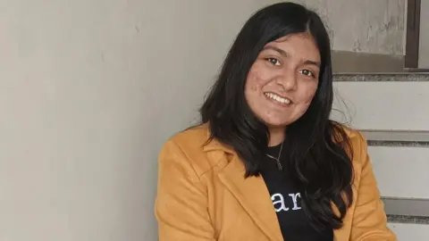 368ff850-41e0-11f0-bb19-f94c83122df5 368ff850-41e0-11f0-bb19-f94c83122df5 Kashish Barot Smiling Kashish Barot in a suede-coloured jacket 'I'm being paid to fix issues caused by AI' 368ff850 41e0 11f0 bb19 f94c83122df5