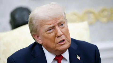 5aad4540-60d9-11f0-91b8-b32fbb96c188 5aad4540-60d9-11f0-91b8-b32fbb96c188 Getty Images A headshot of Trump Trump threatens Russia with tariffs while unveiling new Ukraine weapons plan 5aad4540 60d9 11f0 91b8 b32fbb96c188